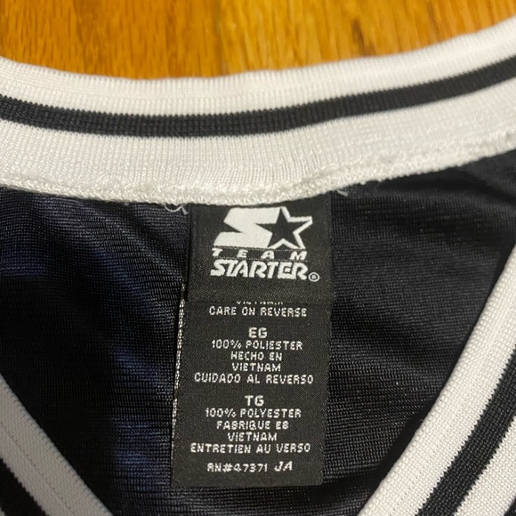 Vintage Cincinnati Bearcats Basketball jersey - Picture 4 of 5